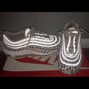 Nike Air Max 97 SE Desert Sand/ Peach Cream-White